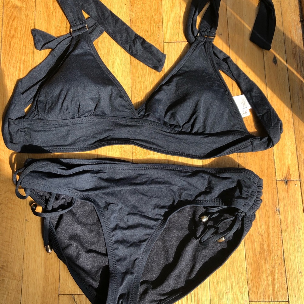 2 piece black swimsuit